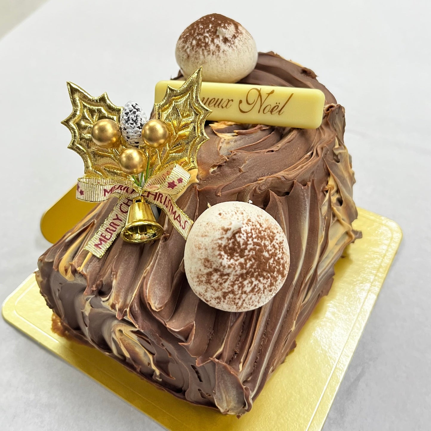 クリスマスケーキ「贅沢チョコカラメルビッシュ」※２３日〜２５日限定　配送不可・店頭お渡し